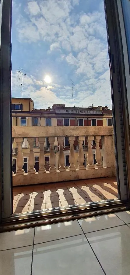 Hotel Mondial Milano 2*,