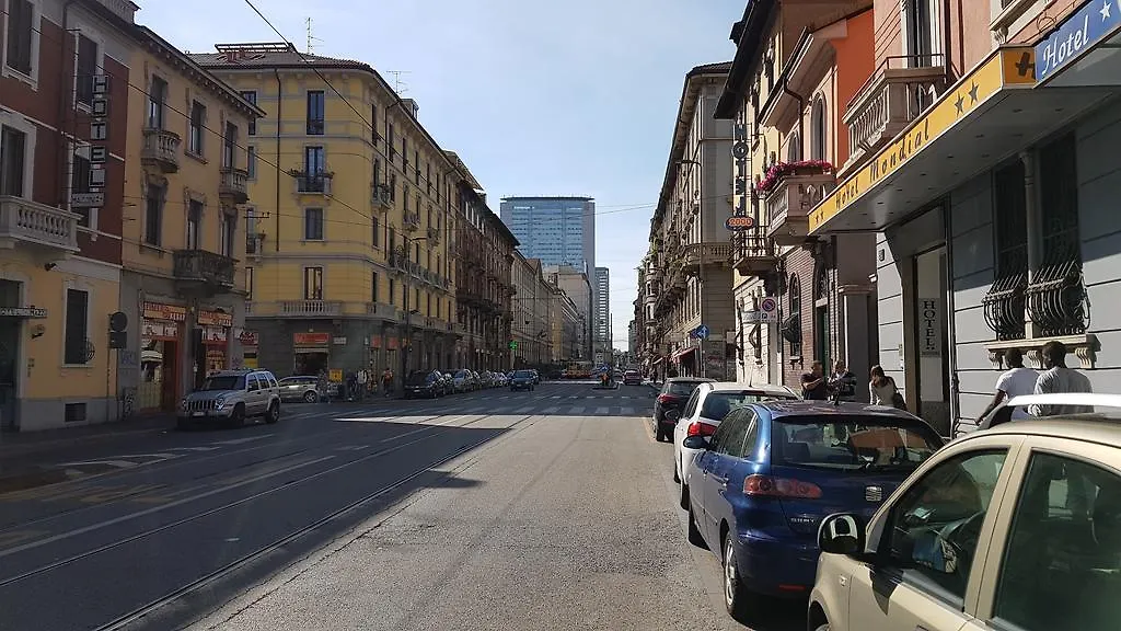 Hotel Mondial Milan 2*,
